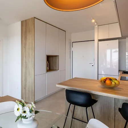 Apartment Solin Mezanovci *